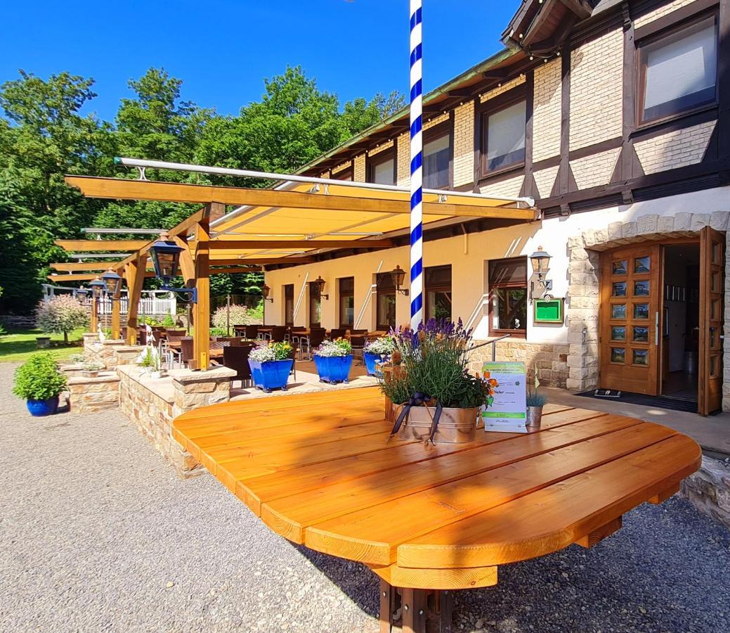 Hotel Waldquelle - Baumhaushotel Aerzen Екстериор снимка