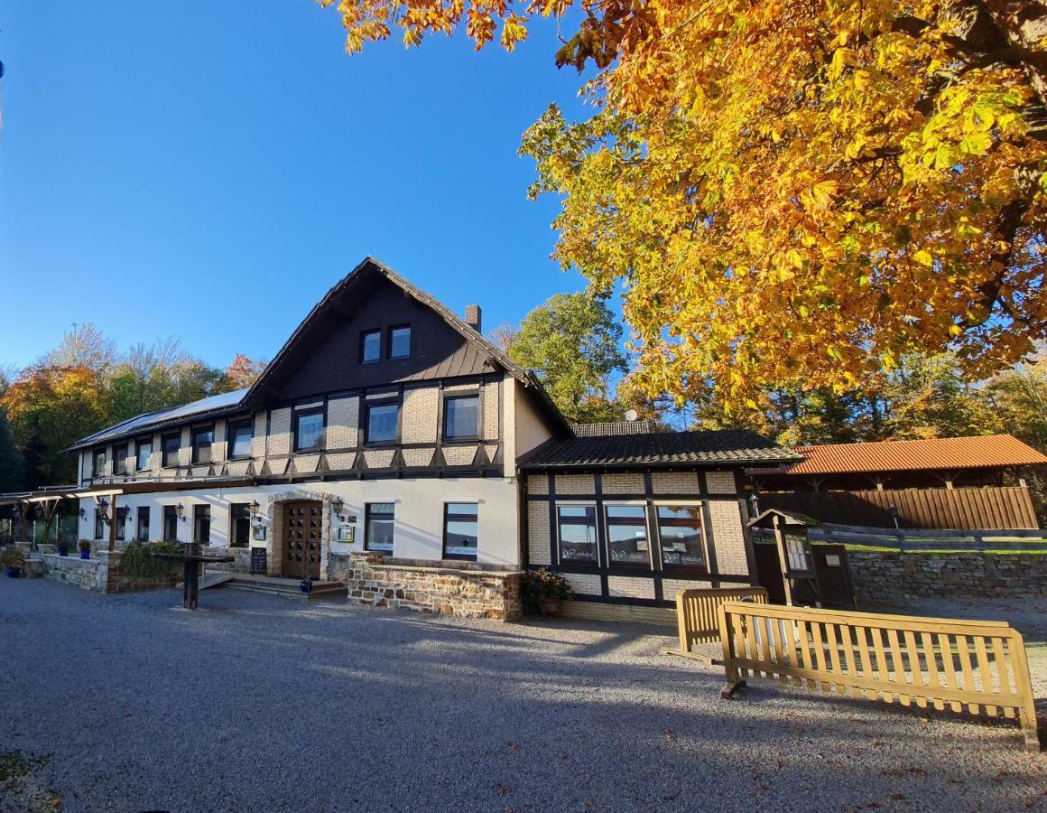 Hotel Waldquelle - Baumhaushotel Aerzen Екстериор снимка