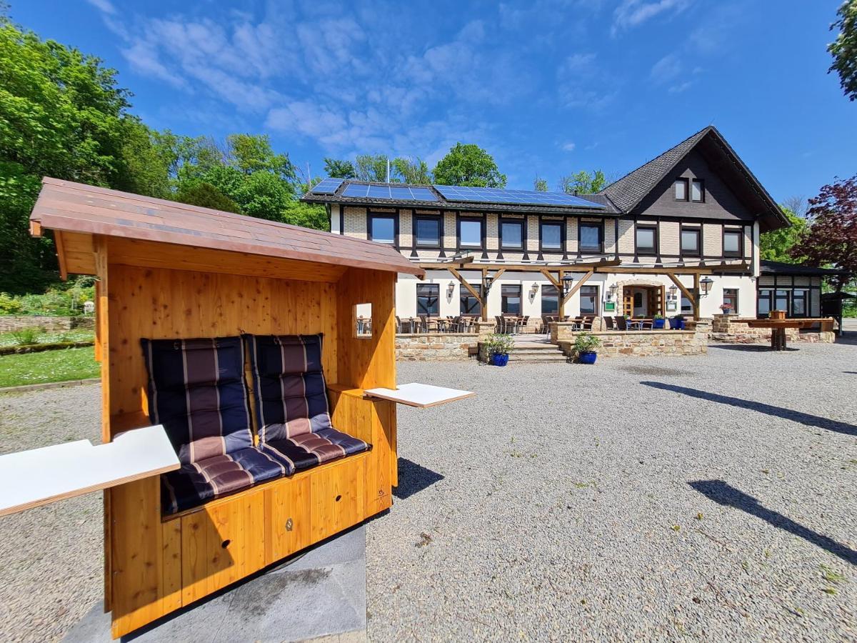Hotel Waldquelle - Baumhaushotel Aerzen Екстериор снимка